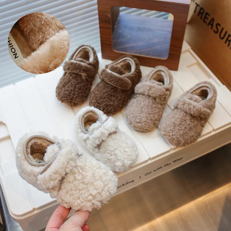 2024 Ins Keep Warm меховые туфли для девочек зимние новые модные корейские туфли с мягкой подошвой, нескользящие, универсальные, принцесса, повседневные туфли на плоской подошве