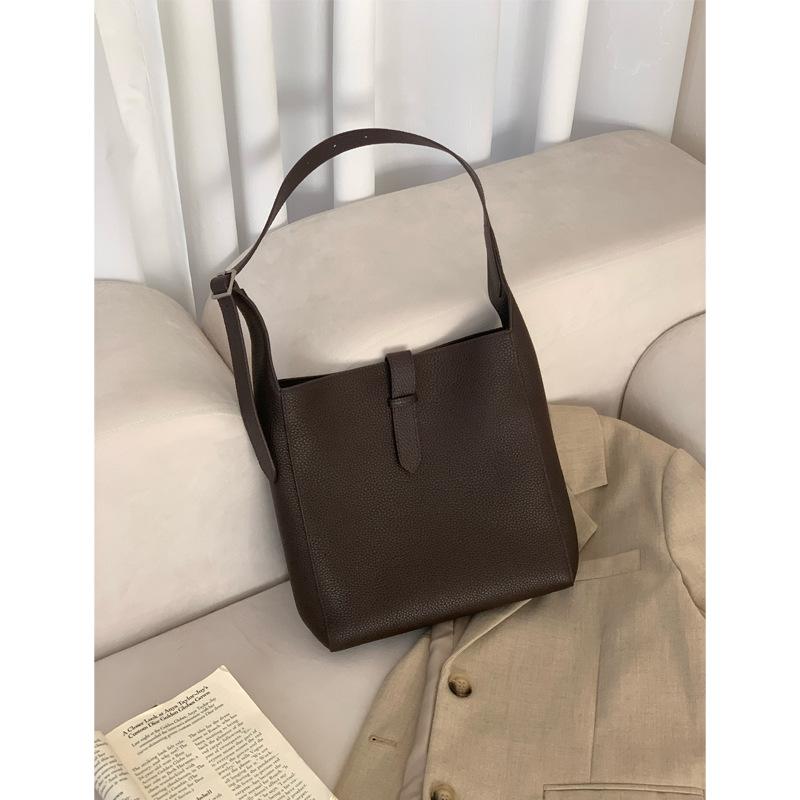 Niche Cowhide Commuter Tote Bag Minimalist Premium Vintage Bucket Bag Genuine Leather Crossbody Shoulder Bag
