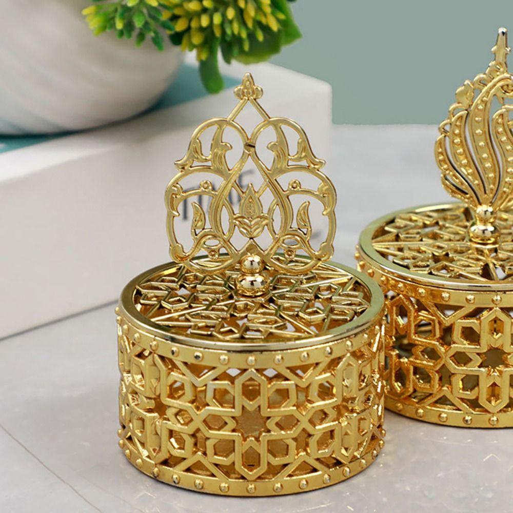 Handheld Gold Hollow Box European Style Packaging Gift Box Candy Container Box  Wedding Table
