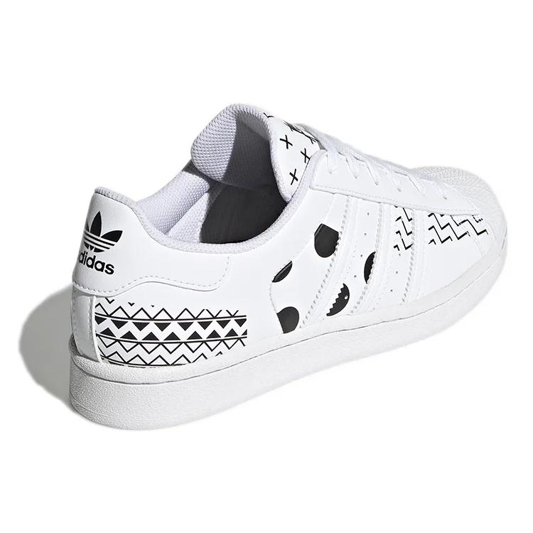 Adidas Originals Superstar Sneakers Black / White Women's (Unisex) Skate Shoes GW3309