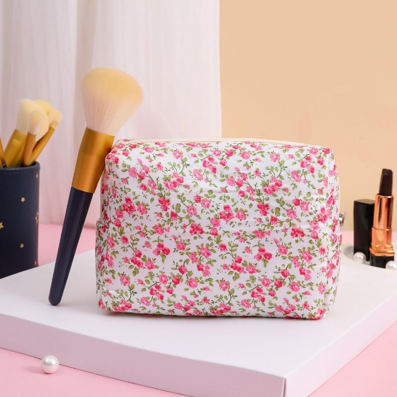 Women's Quilted Makeup Bag Floral Cosmetic Bag Beauty Travel Toiletry Bag Organizer Cotton Makeup Brushes Storage Case