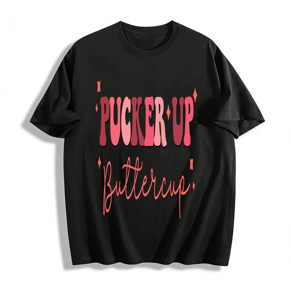 Женский ретро топ с забавным принтом-слоганом PUCKER UP BUTTERCUP Хлопковая футболка