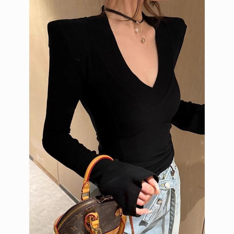 Чистый и элегантный базовый слой с V-образным вырезом из матового флиса для женщин, в сочетании с облегающим и шикарным топом с длинными рукавами для осени и зимы