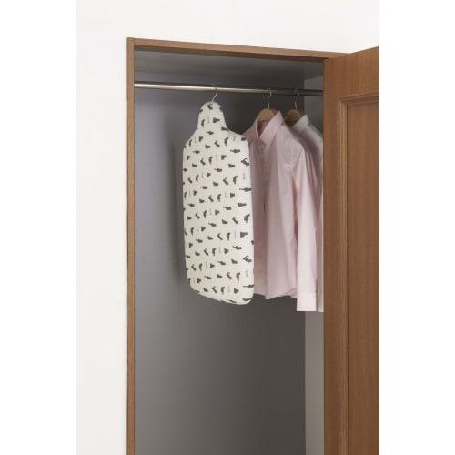 Yamazaki Lightweight Human-Shaped Ironing Board with Hooks, Neko Press, White, Approx. 69 x 37 x 20 cm, Hangs in Closet, Steel Mesh Construction, Prod