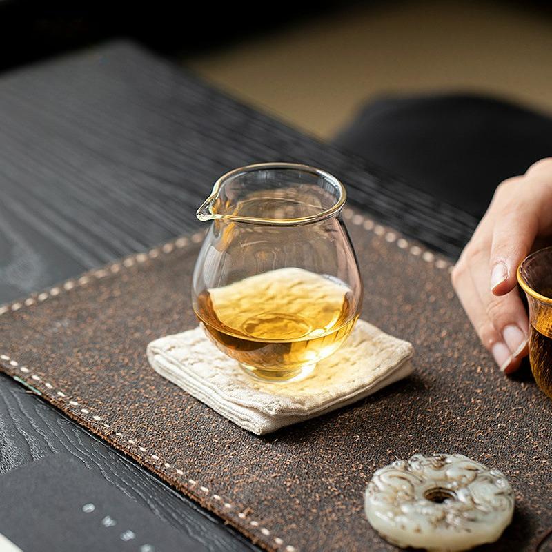 Японский стиль Кунг-фу Прозрачная стеклянная чайная чашка Чайный диспенсер Чаша справедливости Маленькая вместимость Чахай Чашка Чайная посуда Декоративные аксессуары