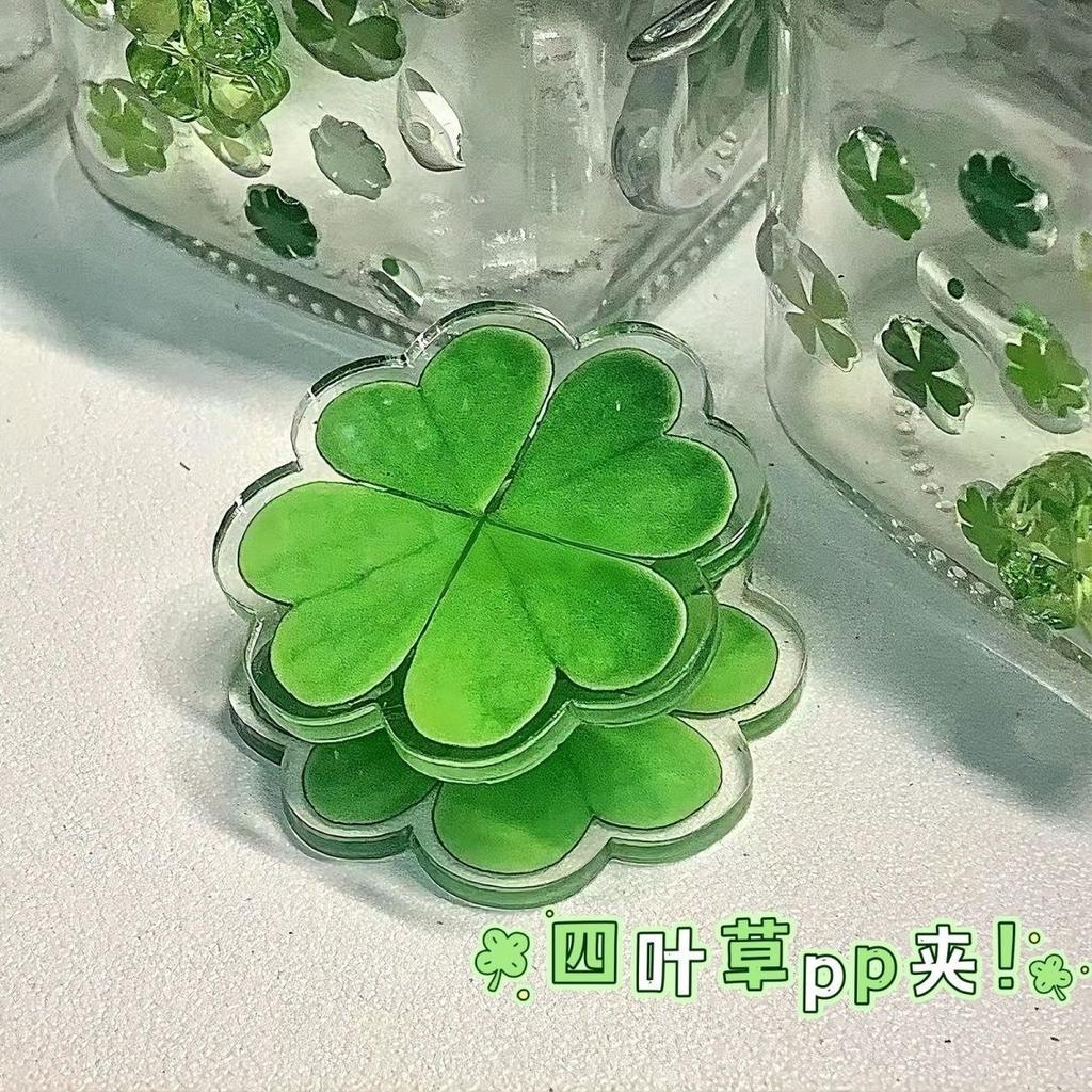 Acrylic Four Leaf Clover Photo Clip Cute Cartoon Hand Account Clip For Friends