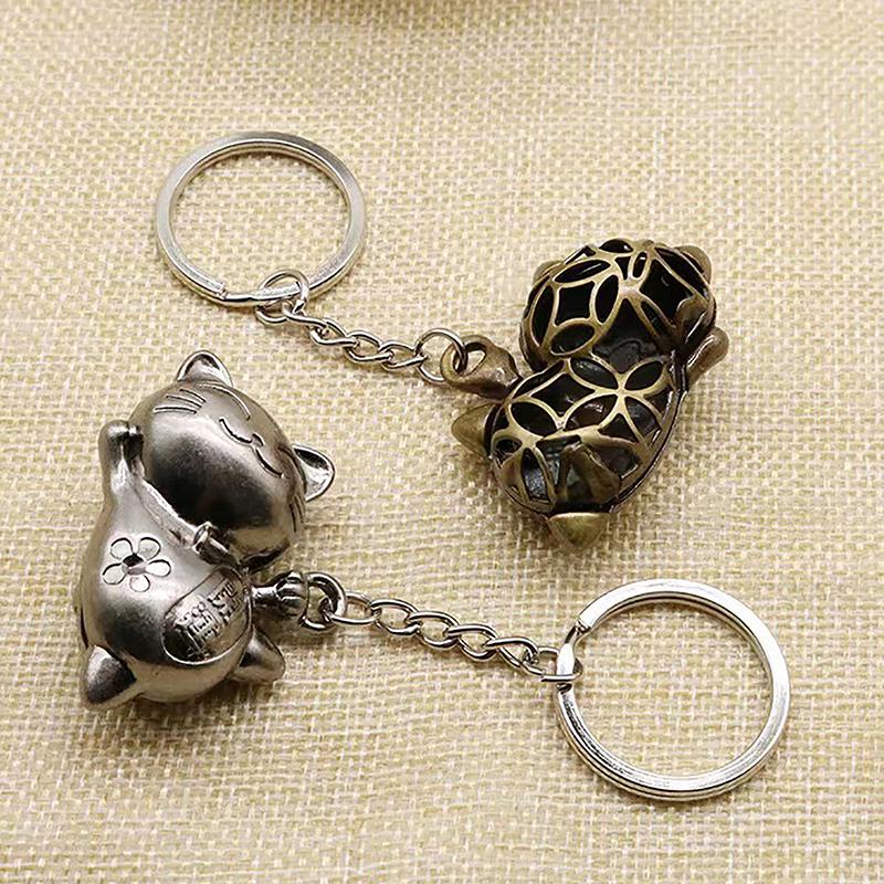 Creative Vintage Chinese Cute Alloy Luck Cat Pendant Keychain For Women Retro Backpack Car Decoration Hanging Accessories