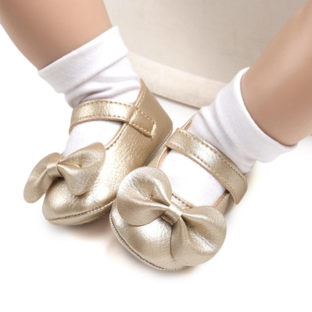 Обувь из искусственной кожи с бантом для маленьких девочек, кожаная нескользящая обувь на мягкой подошве, свадебные туфли принцессы для первых ходунков, 0–18 месяцев