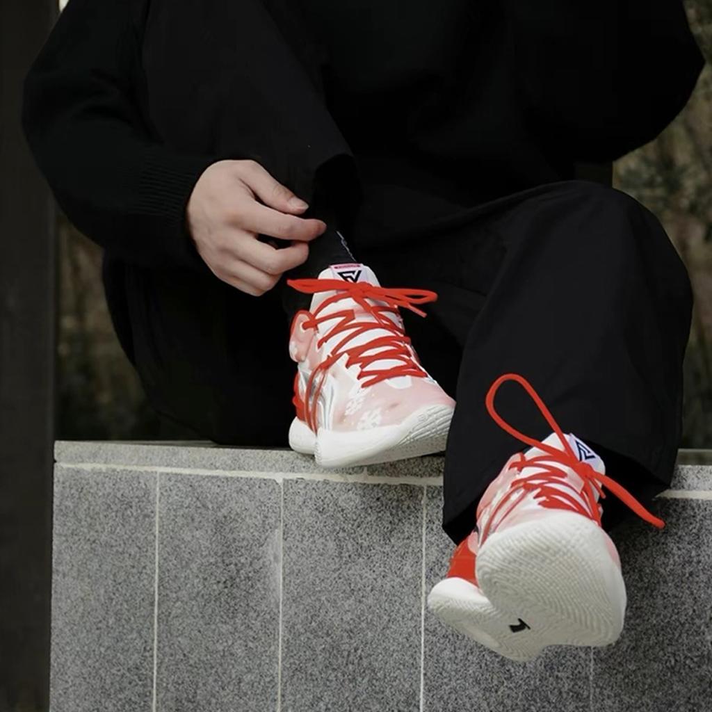 Баскетбольные кроссовки Li Ning Flash Attack 8 Premium Men White Red ABAT119-1