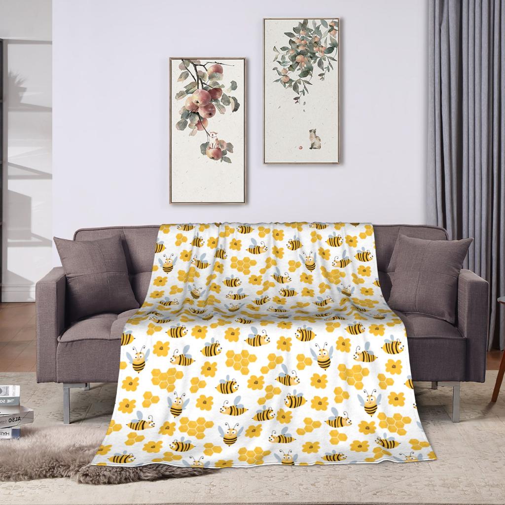 Super Warm Blankets Travel Bee in honeycomb and flowers Throw Blanket Flannel Bedspread For Couch Chair Pattern Sofa Bed Cover