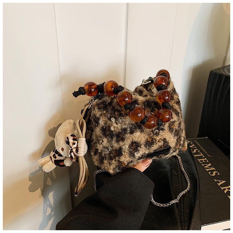 Ielgy Portable Plush Bucket Casual Chain Crossbody Bag