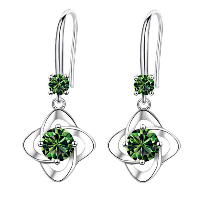 Four Leaf Clover Earrings Female Senior Sense of Wild Flowers Earrings Long Senior Sense of Temperament Ear Hooks