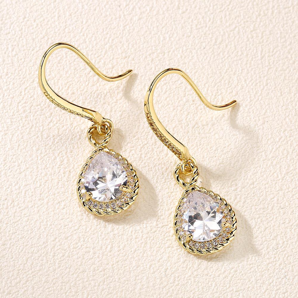 ZAKOL Luxury Teardrop Cubic Zirconia Dangle Earrings For Women Sparkling Crystal Earrings Bridal Wedding Party Jewelry Gift