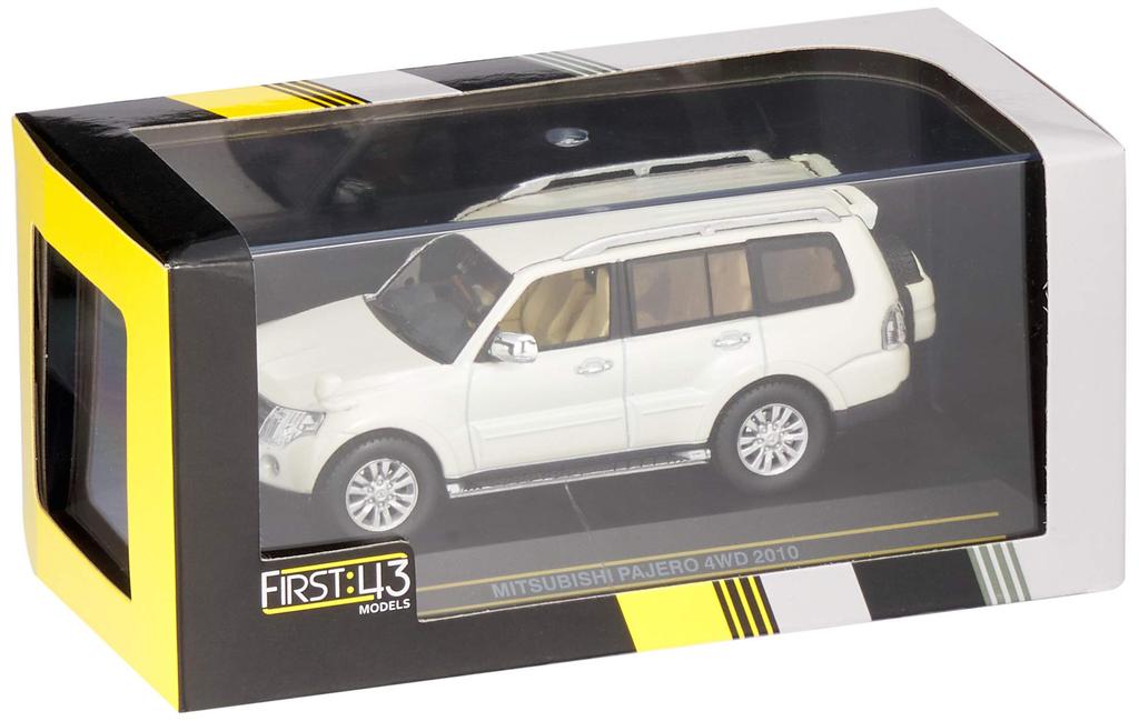 First43 Mitsubishi Pajero 4WD 2010 Жемчужно-белый Масштабная модель F43075 1/43