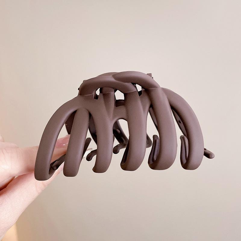 Большая женская шпилька высокого класса: Новая модель Shark Clip 2025 года на осень/зиму