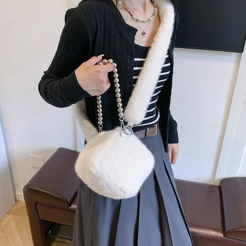 Супер крутые меховые изысканные квадратные сумки через плечо с металлическими бусинами высокого качества зимние новые стильные сумки через плечо