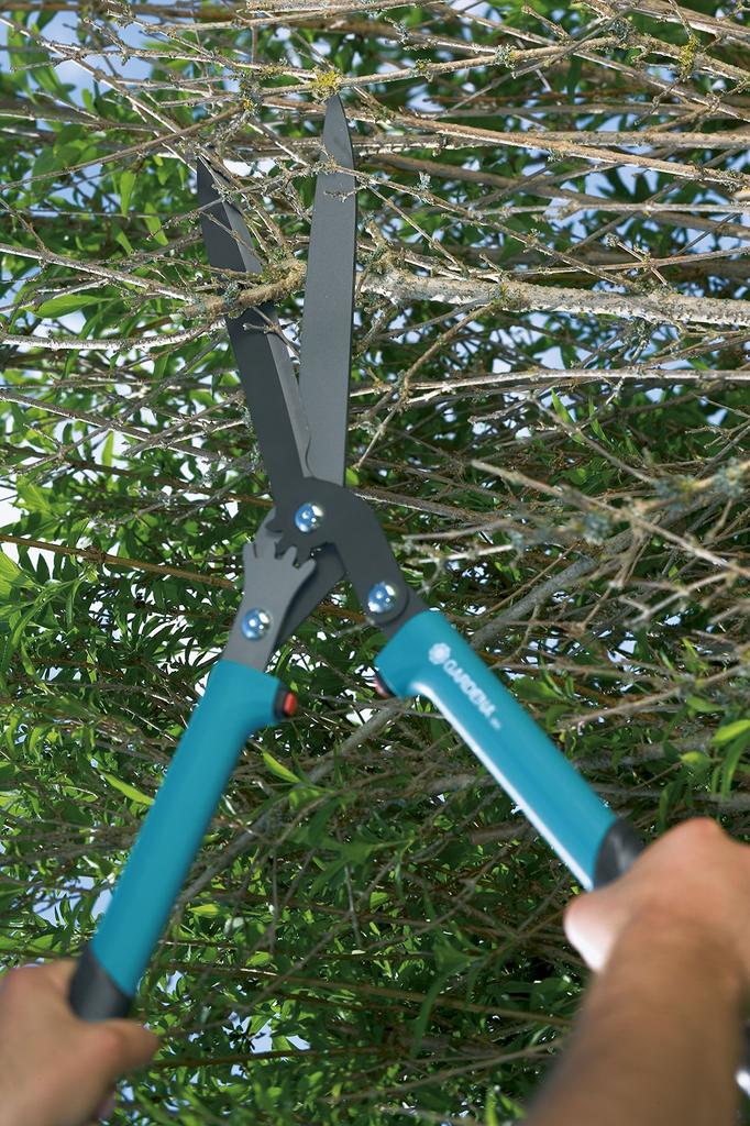 GARDENA Ножницы для обрезки травы с прямым лезвием и редуктором Comfort 600 Общая длина 60 см Длина лезвия 23 см 393-20