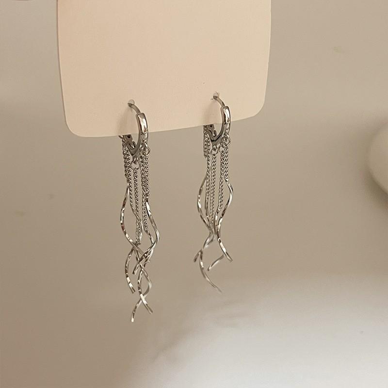 Блестящие серьги-кисточки, женские серьги с чувством высокого класса, легкие роскошные аксессуары для ушей в нишевом дизайне