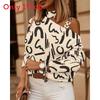 Geometric Pattern Sweatshirt For Women With Printed Design And Long Sleeves