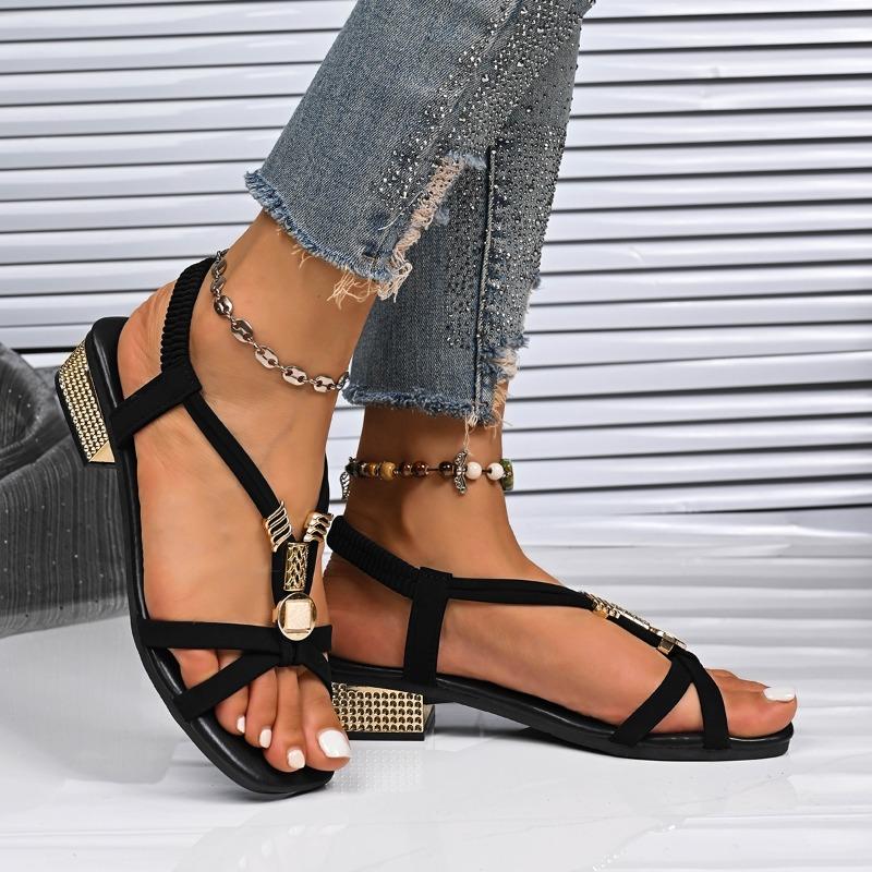Богемные металлические сандалии на ремешках-крест с цветочным декором Женские 2025 Летние сандалии на среднем каблуке Модные слипоны Пляжная обувь Женская