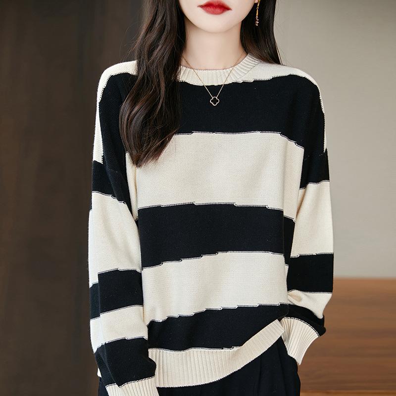 New Autumn and Winter Color-blocking Striped Sweater, Long-sleeved Color-blocking Knitted Retro Loose and Laid-back Top