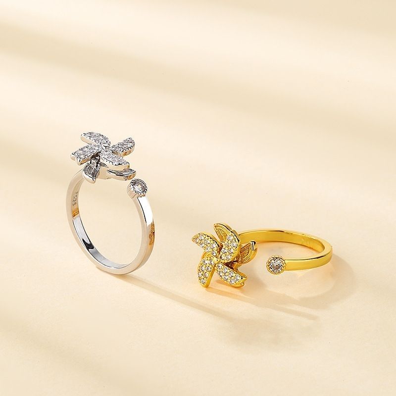 Heart-shaped rotation, rotation, decompression, windmill ring, female creative personality, design sense, opening adjustable girlfriend ring, cool