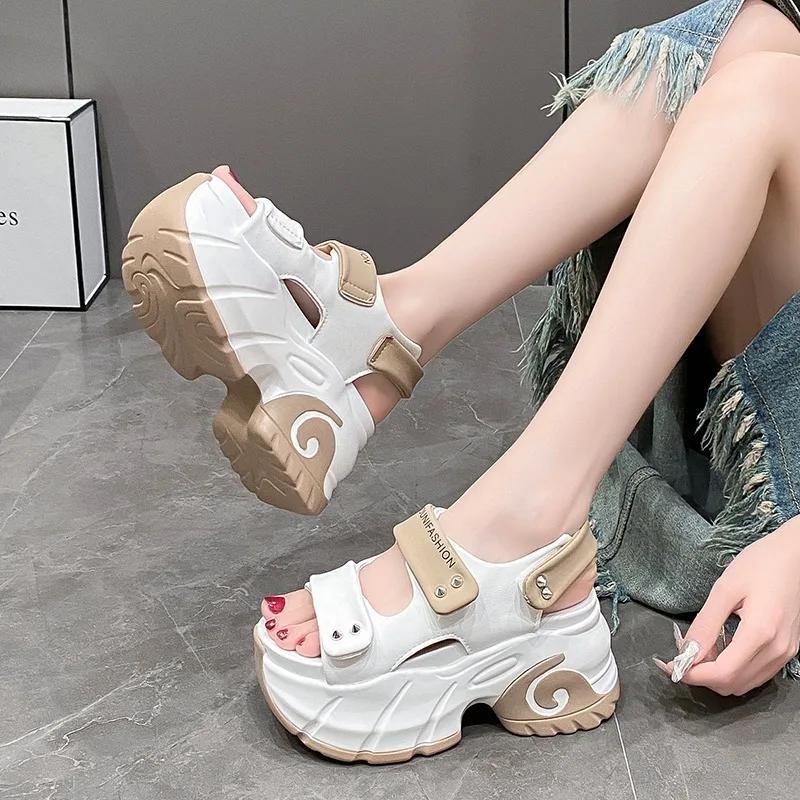 Модные женские босоножки на толстой платформе для отдыха с открытым носком на высоком каблуке, новые гладиаторские тапочки, женские модные летние кожаные пляжные сандалии 8,5 см