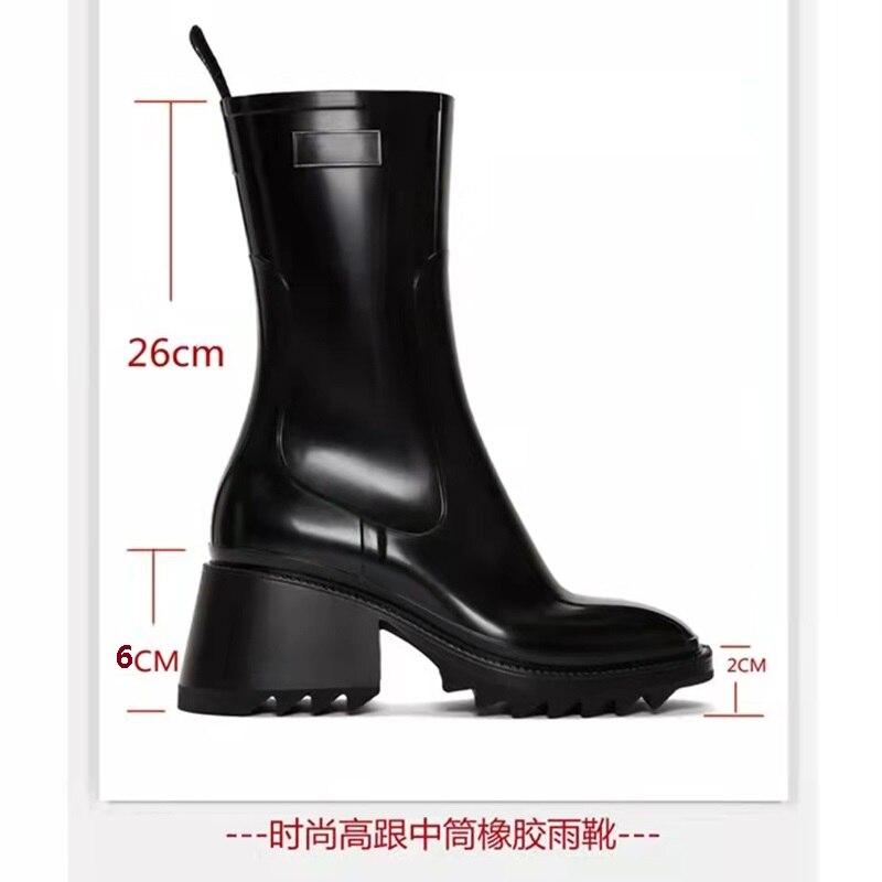 Женские резиновые сапоги с квадратной подошвой. Ботильоны на толстой подошве на массивном каблуке. Дизайнерские ботинки «Челси». Женские резиновые сапоги. Непромокаемая обувь.