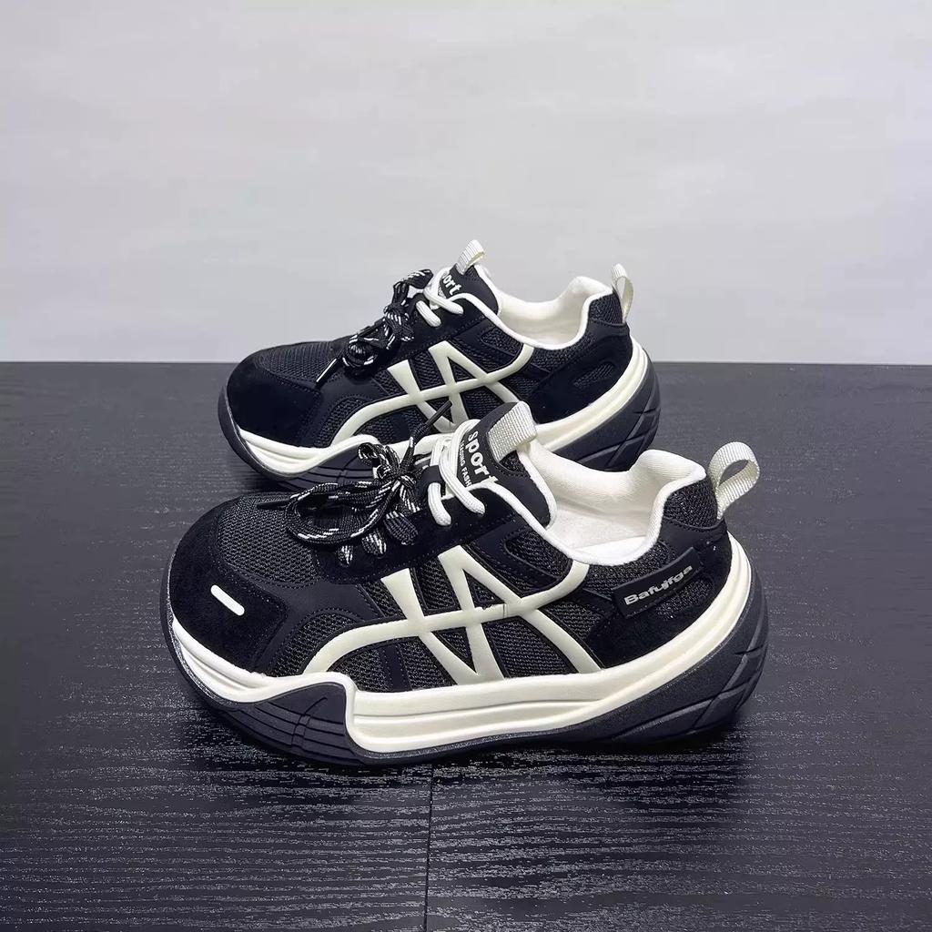 Супер популярные огромные красивые кроссовки папы женские толстые подошвы не утомляют ноги 2025 новая осень универсальные спортивные и повседневные женские туфли