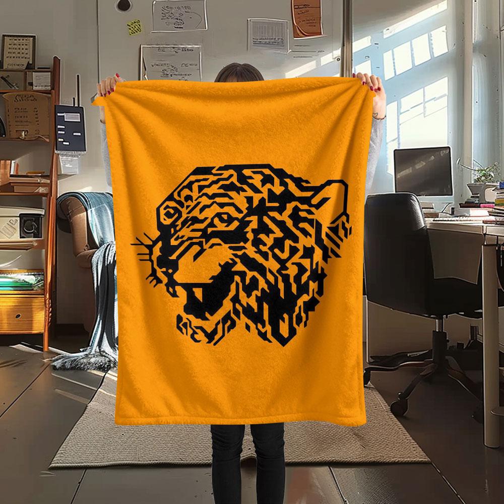 Hull City Art Printed Flannel Blanket, soft throw for bedroom sofa, washable, Christmas present, great gift.