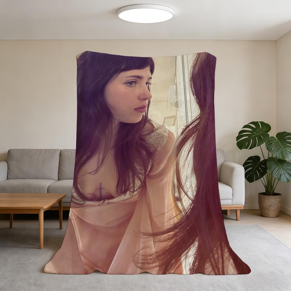 Singer C-Clairo Charm Blanket Flannel Warm Soft Throw Blanket For Room Sofa Childish Birthday Gifts