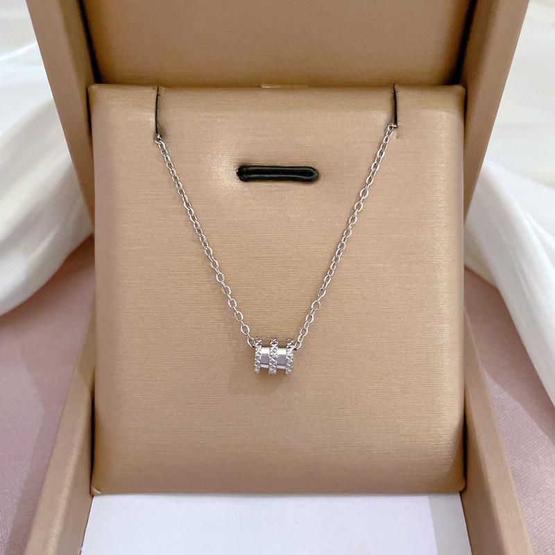 Fashion Retro Women's Necklace Temperament Micro Diamond Necklace Exquisite Collar Chain Accessories