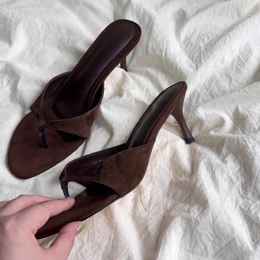 Ретро туфли на высоком каблуке с открытым носком, крутые шлепанцы-вьетнамки, женская уличная обувь с юбкой, простые темпераментные босоножки-стилеты