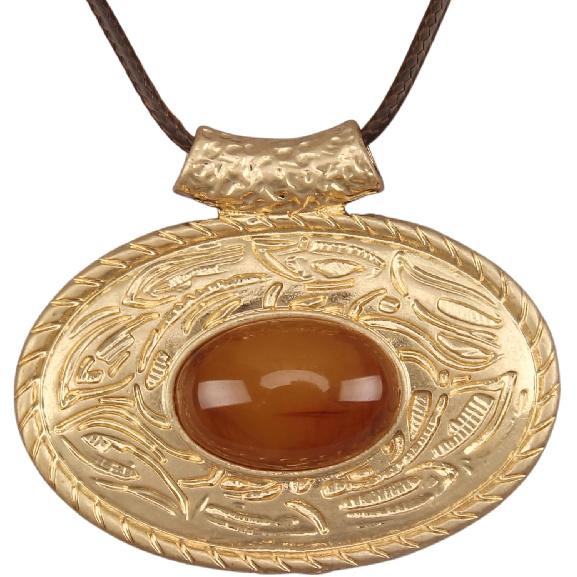 Leather Necklace for Women Boho Choker Necklace Long Cord Leather Pendant Bohemian Neckalce Vintage Alloy Pendant Leather Rope Necklace Wooden