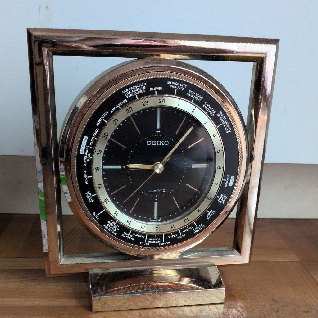 Used SEIKO Quartz World Time Desk Clock Gold