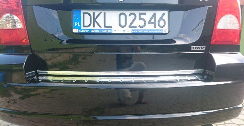 DODGE CALIBER - CHROME Chrome Tailgate Trim