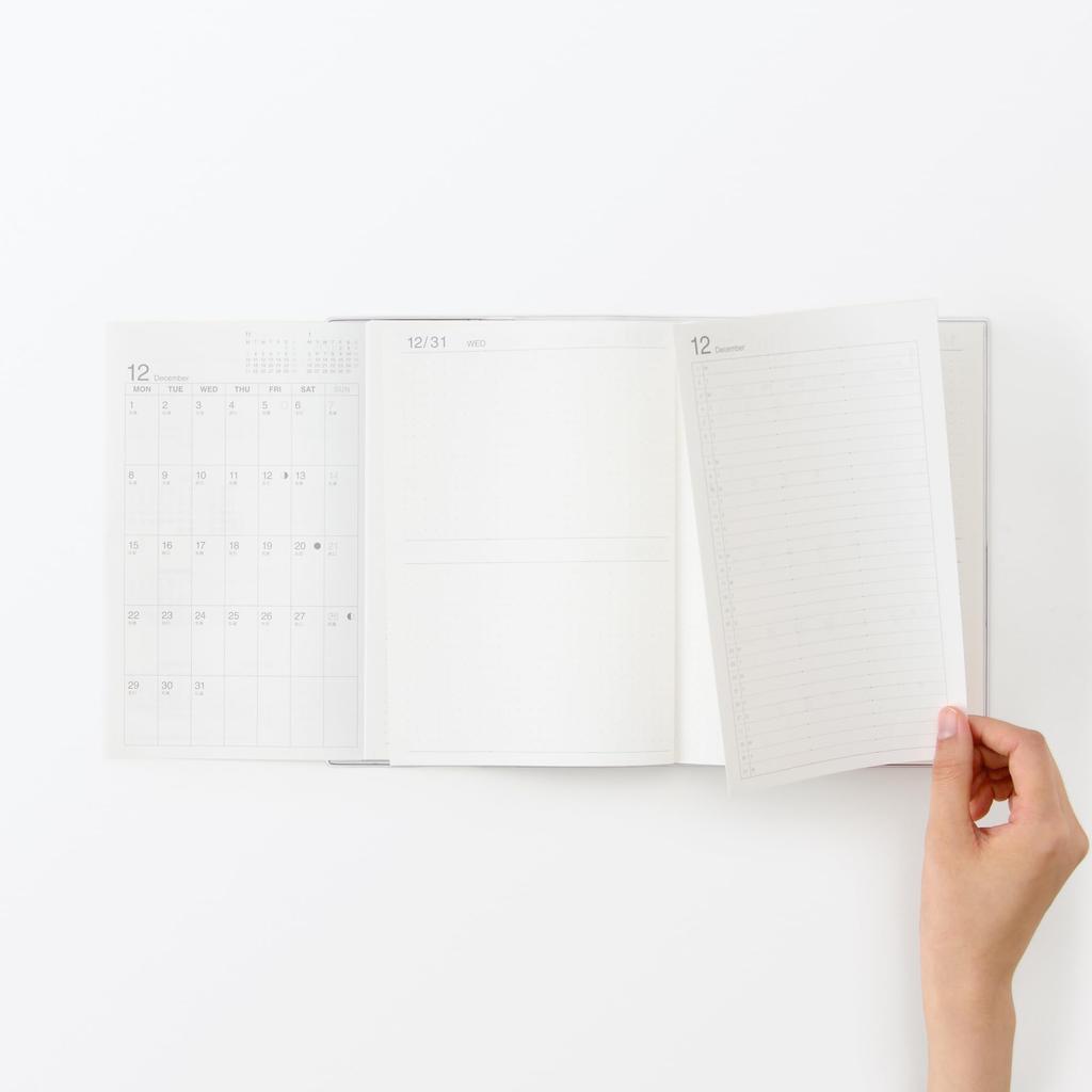 MUJI Начиная с декабря Понедельник 84854354 Планировщик с первого взгляда, Месячный/Ежедневный, 2025, Начало, А5, Белый,