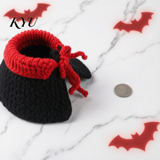 Soft Yarn Bird Cloak Halloween Parrot Vampire Cape, Knitted Cosplay Cape with Red Festive Costume Collar, Crochet for Parrots Holiday Party