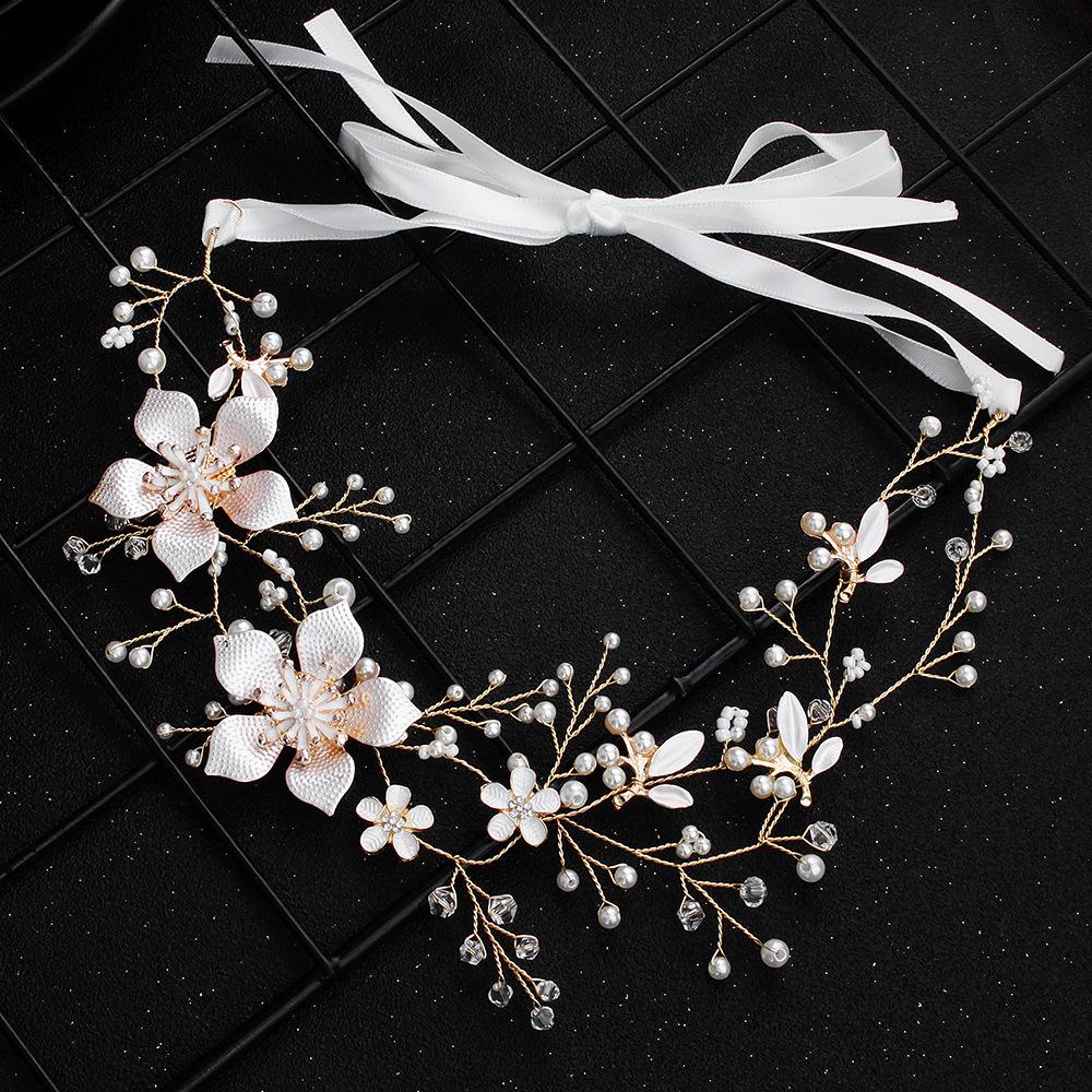 Сделанный вручную свадебный гребень для волос с цветком из жемчуга и страз и листьями