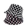 Ins Checkerboard Hat Женская осенне-зимняя корейская версия плюшевая розовая панама студенческая милая теплая клетчатая шахматная шляпа
