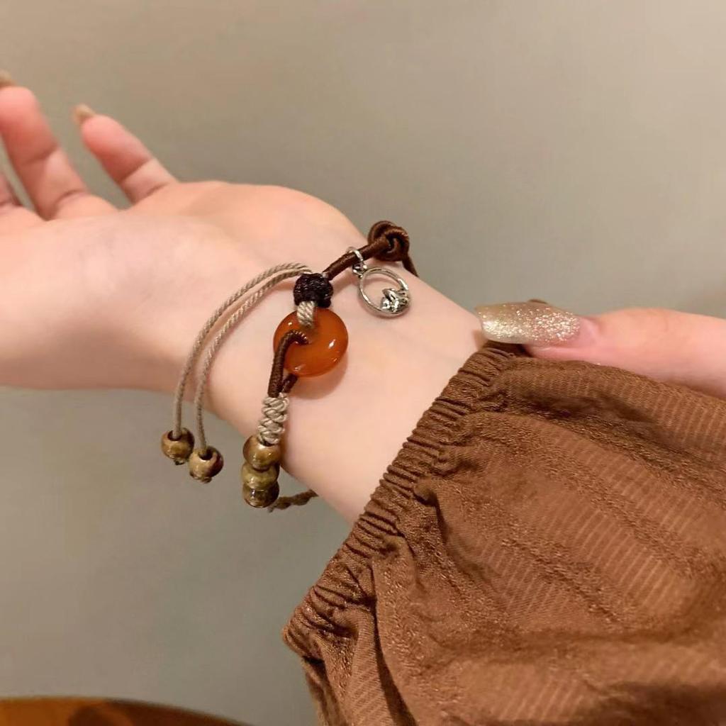 Браслет с пряжкой Maillard Amber Peace 2025: Новые китайские ретро этнические плетеные украшения для рук для женщин