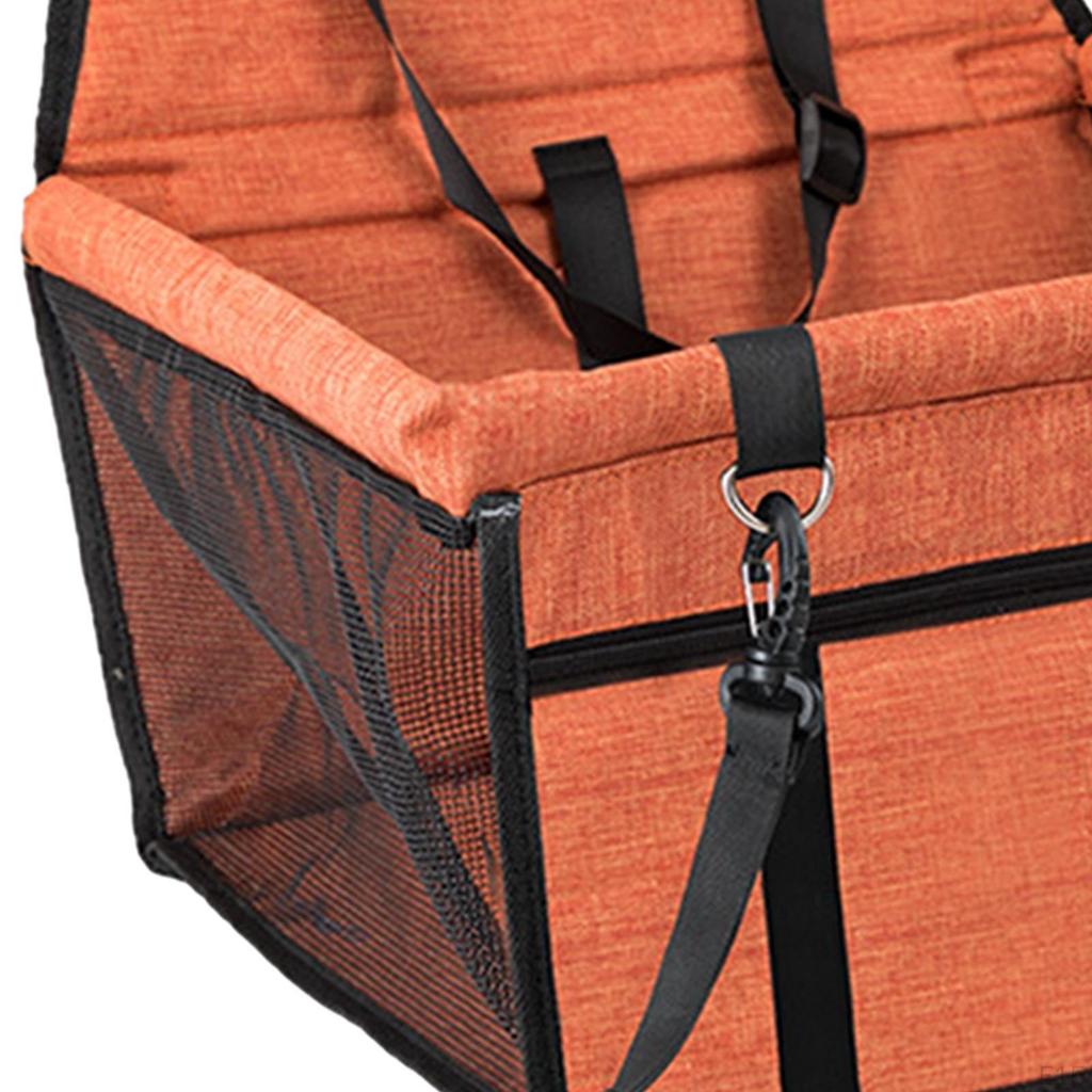 Уютная собачья кровать-машина: Максимальный комфорт для маленьких собак в пути