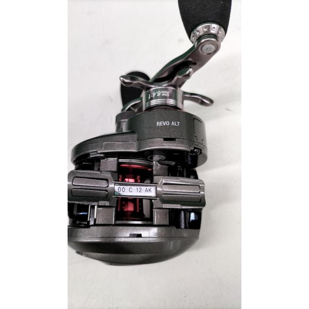 Used ABUGARCIA REVO ALT bait reel