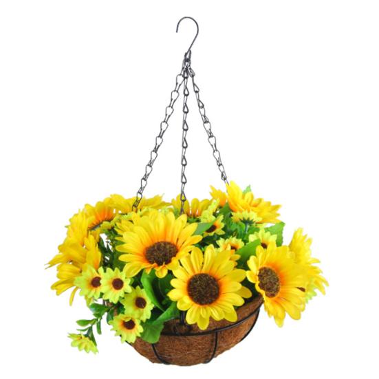 Подвесная корзина с искусственными цветами. Искусственные цветы в корзине. Корзина с искусственными цветами, устойчивая к ультрафиолетовому излучению.
