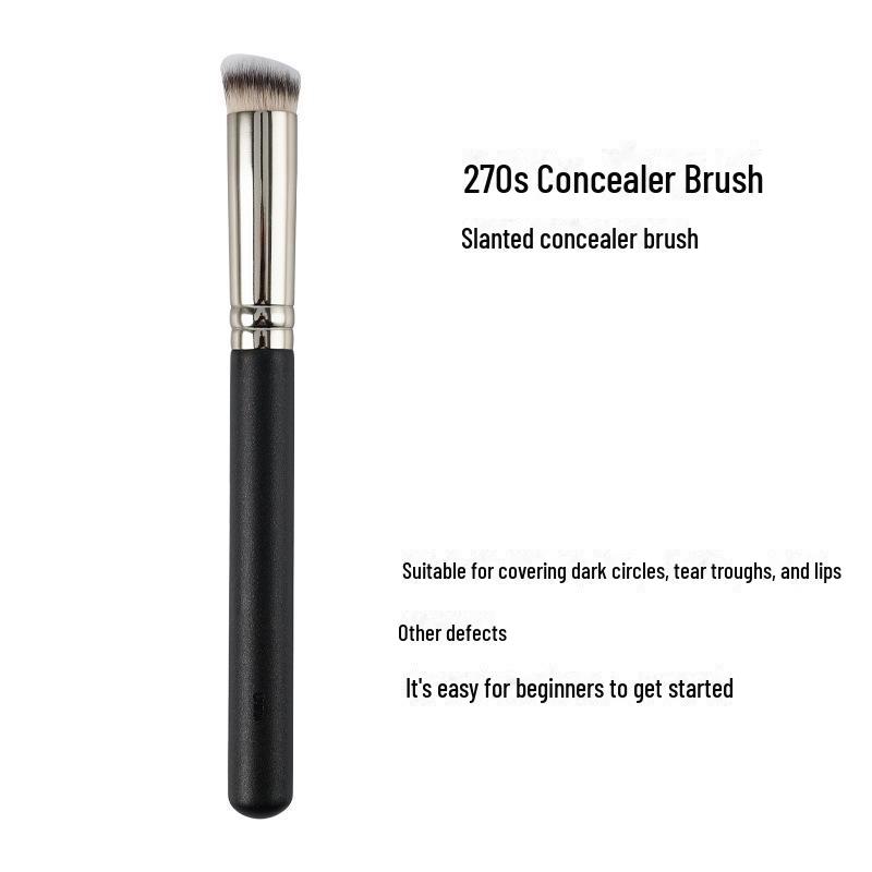 Мягкая кисть для нанесения тональной основы и консилера 270 – плоская квадратная кисть с волокном для легкого нанесения