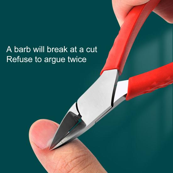 Полезные ножницы для дизайна ногтей. Просты в использовании. Без заусенцев. Экономия труда.