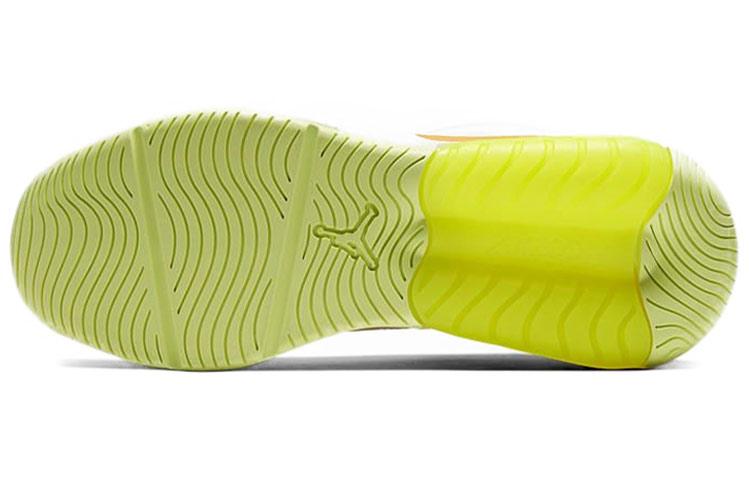 Jordan Max 200 Xx Sail Barely Volt Laser Orange Women's AV5186-101