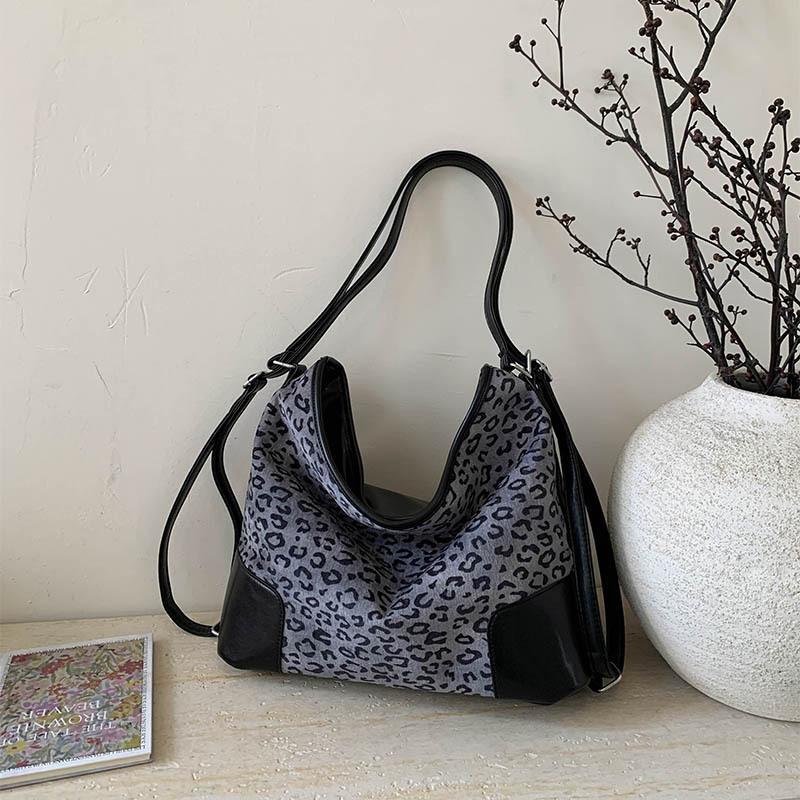 Casual Large-capacity Leopard Print Bag Women's Versatile Commuter Double Shoulder Back Bag Single Shoulder Messenger Bag
