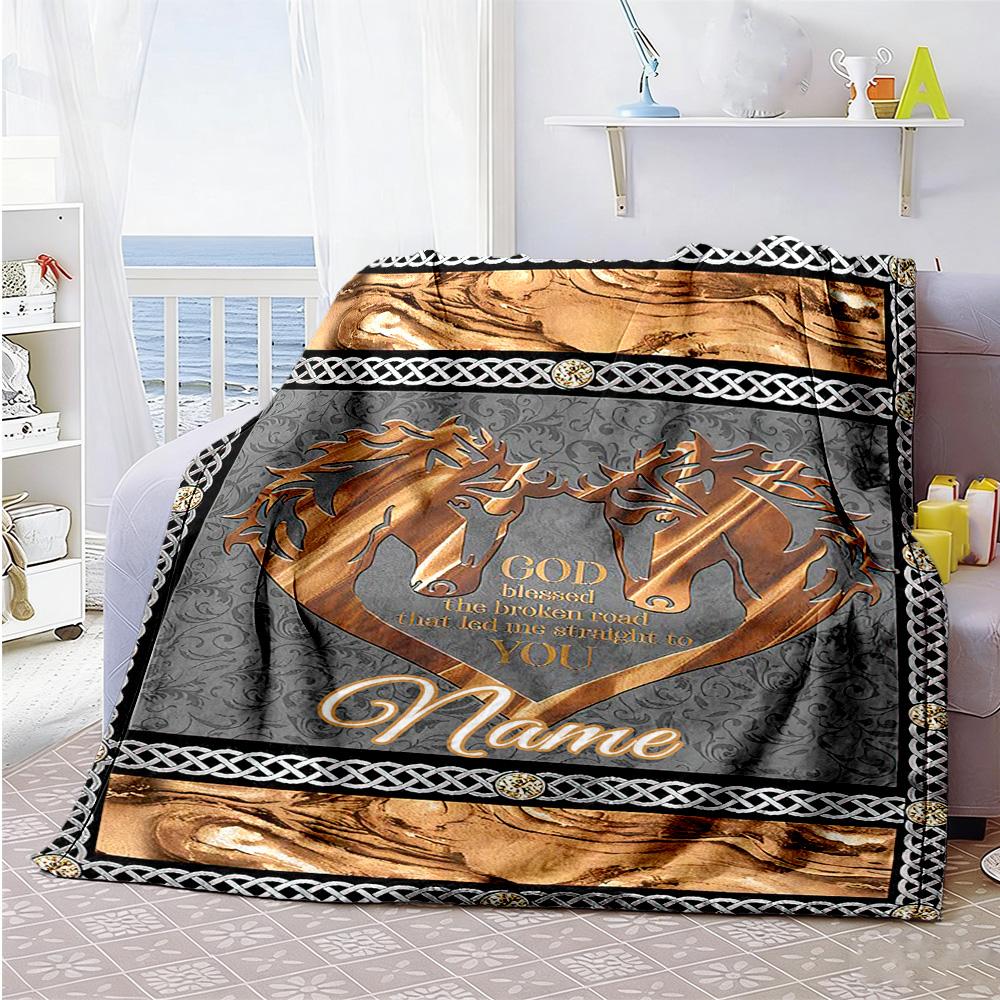 Horse Style Personalized Name Blanket Gift Customizable Blanket Durable Comfort Suitable for Living Room Office Sofa Picnics Four Seasons Universal