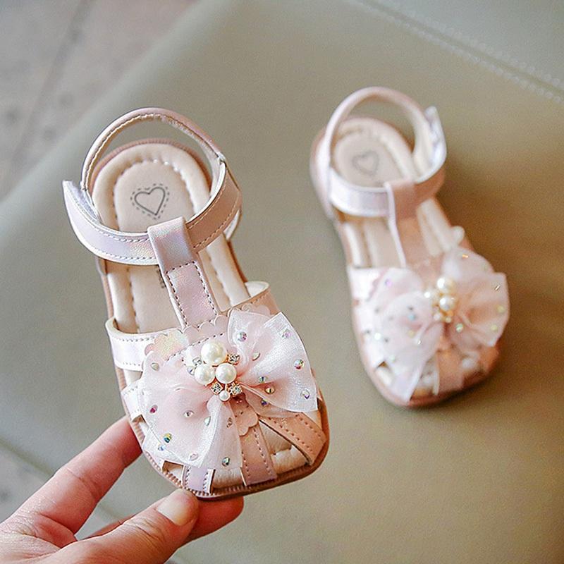 Летние детские удобные модные уличные пляжные туфли в пасторальном стиле с жемчужной сеткой и бантом, с мягкой подошвой, летние сандалии